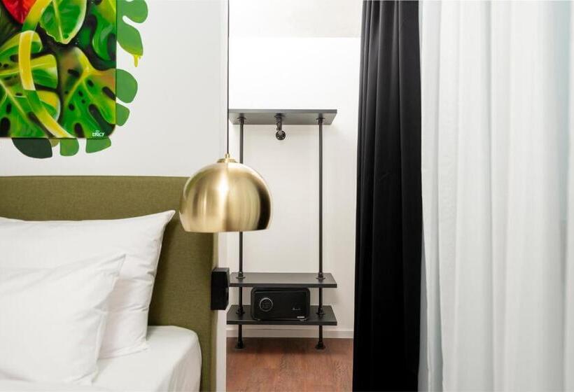 Отель The Barthels Boutique