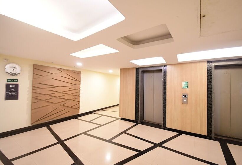 ホテル The Xen Suites Kolkata Airport