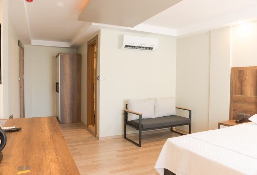 Отель Urla My Rooms