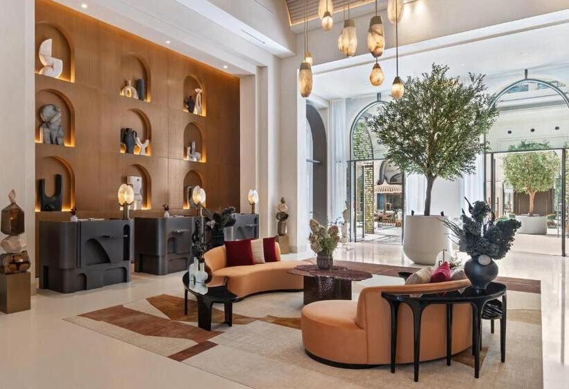 هتل Vida Creek Beach