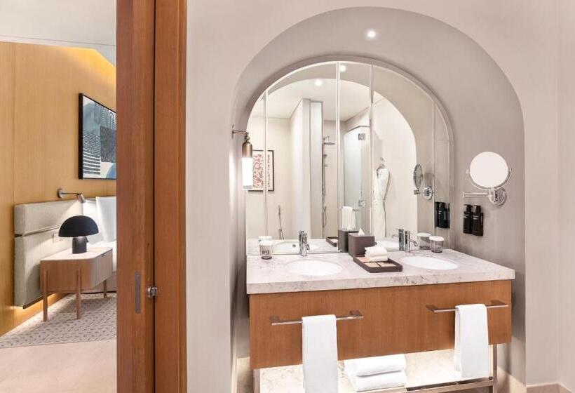 هتل Vida Creek Beach