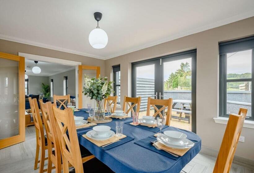 فندق Westertonhill Holiday Lodges