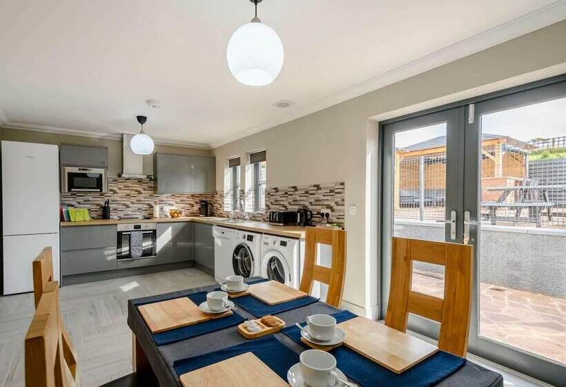 فندق Westertonhill Holiday Lodges