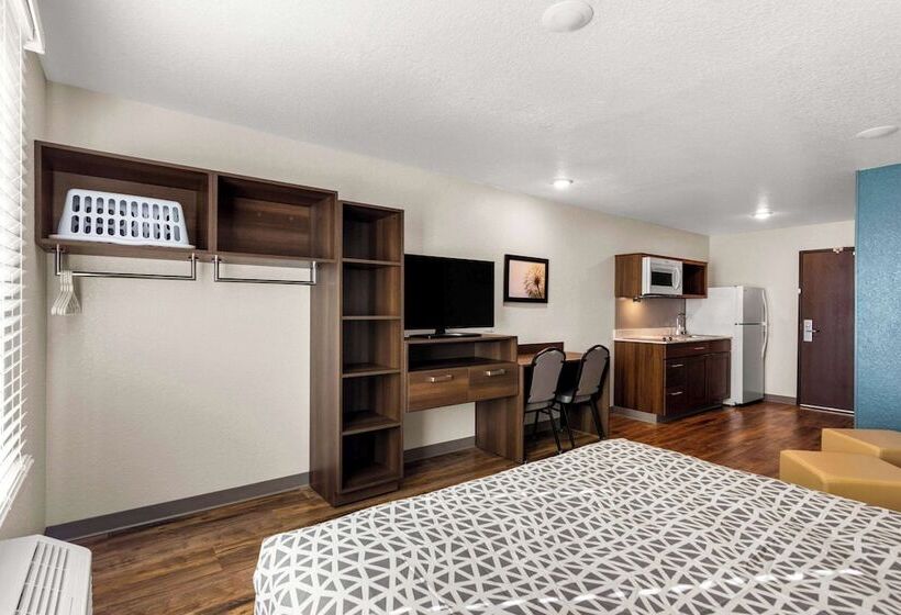 فندق Woodspring Suites Port St Lucie