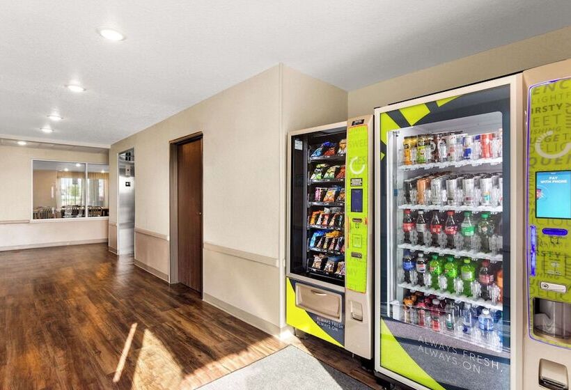 فندق Woodspring Suites Port St Lucie