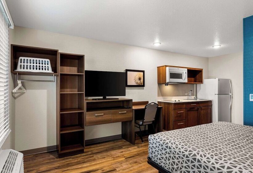 فندق Woodspring Suites Port St Lucie