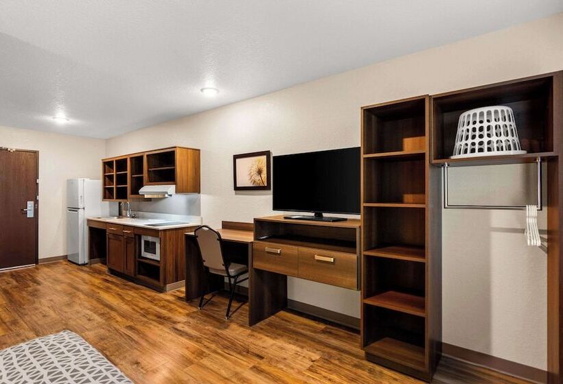 فندق Woodspring Suites Port St Lucie