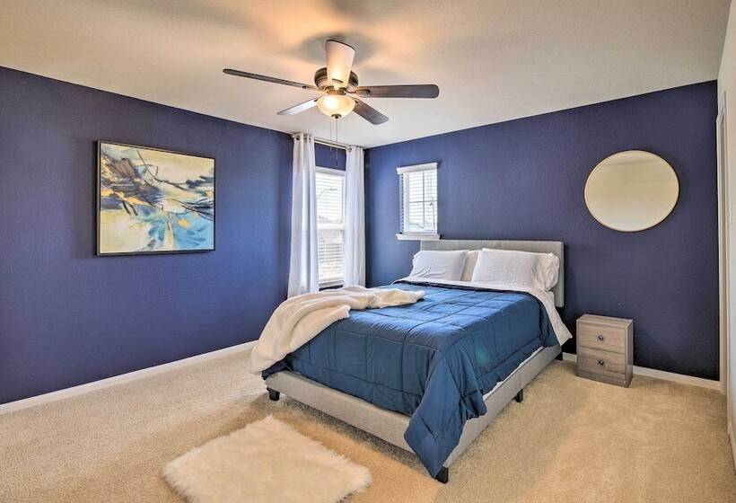 Houston Home W/ Private Yard   16 Mi To Dtwn