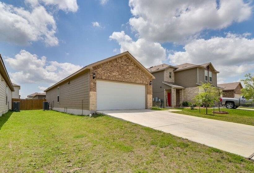 Jarrell Home W/ Playground + Pool Access!