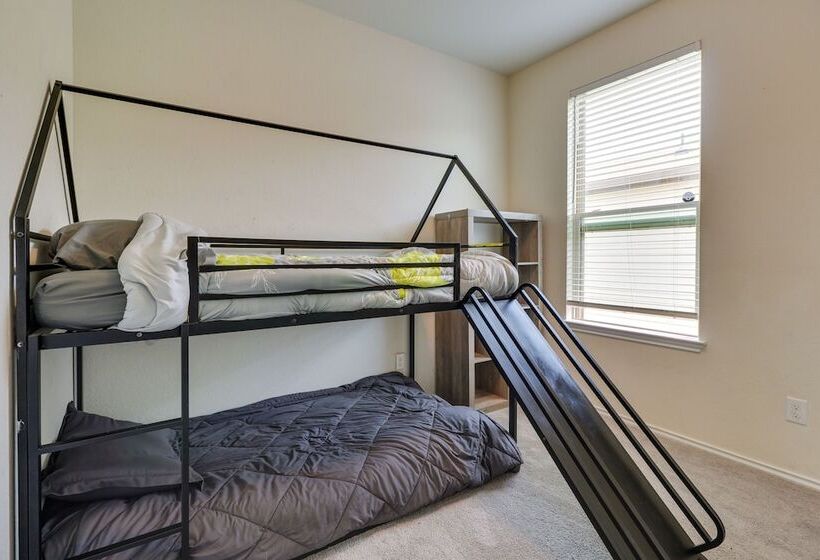 Jarrell Home W/ Playground + Pool Access!