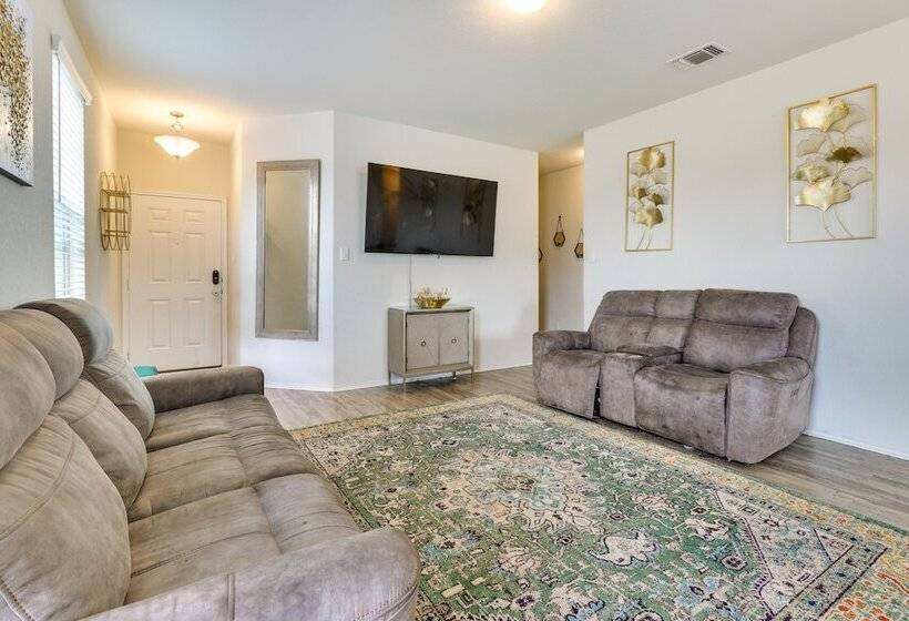 Jarrell Home W/ Playground + Pool Access!