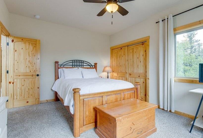 Jefferson Mountain Cabin W/ Private Deck & Grill!