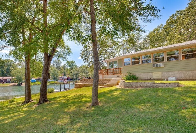Kilgore Lakefront Home W/ Private Dock & Pier!