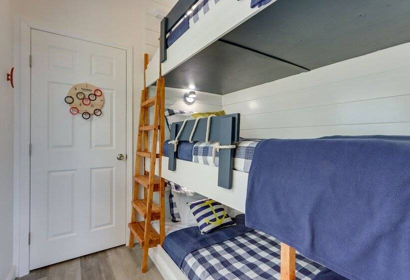 Private Dock + Fire Pit: Lake Of The Ozarks Home!