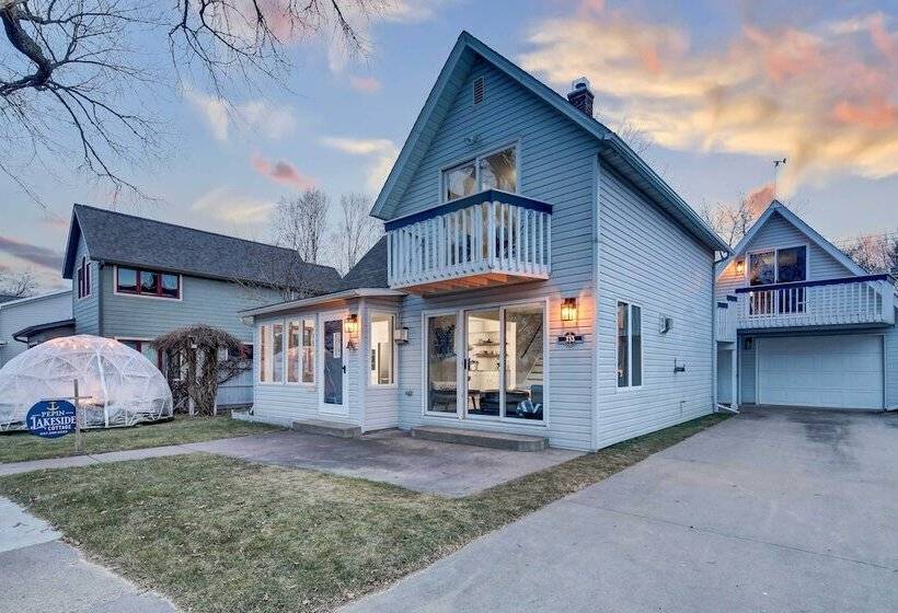 Lake Pepin Waterfront Cottage   Steps To Beach!