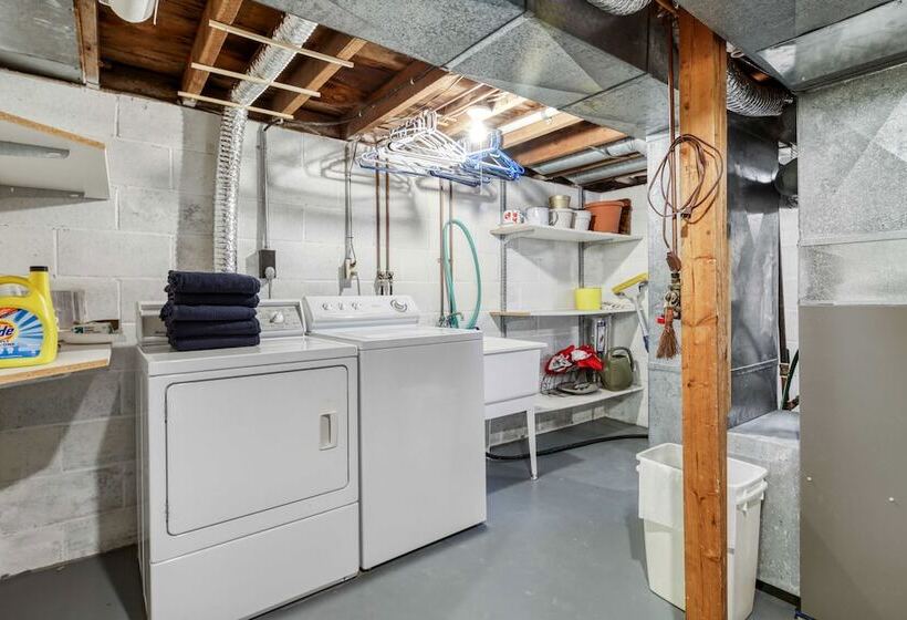 Lake Pepin Waterfront Cottage   Steps To Beach!