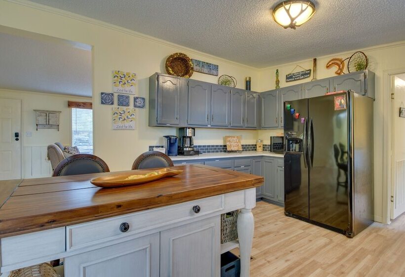 Lake View Mountain Home Retreat W/ Fire Pit!