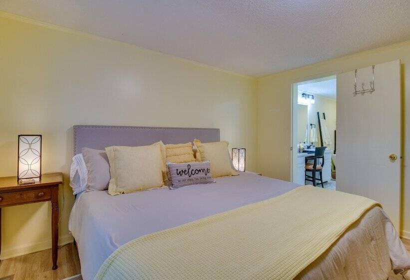 Lake View Mountain Home Retreat W/ Fire Pit!