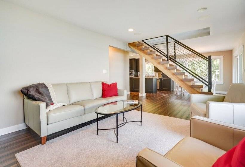 Lakefront Chippewa Falls Haven W/ Private Deck!