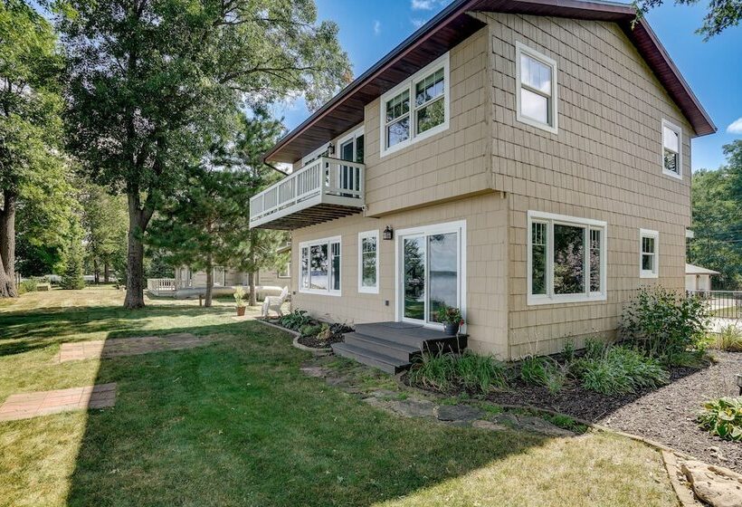 Lakefront Chippewa Falls Haven W/ Private Deck!