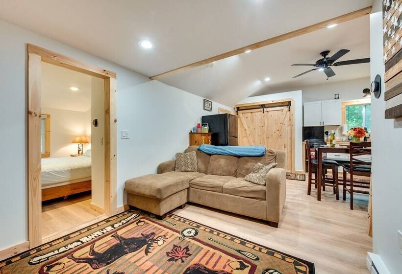 Lakefront Limerick Cottage W/ Private Beach!