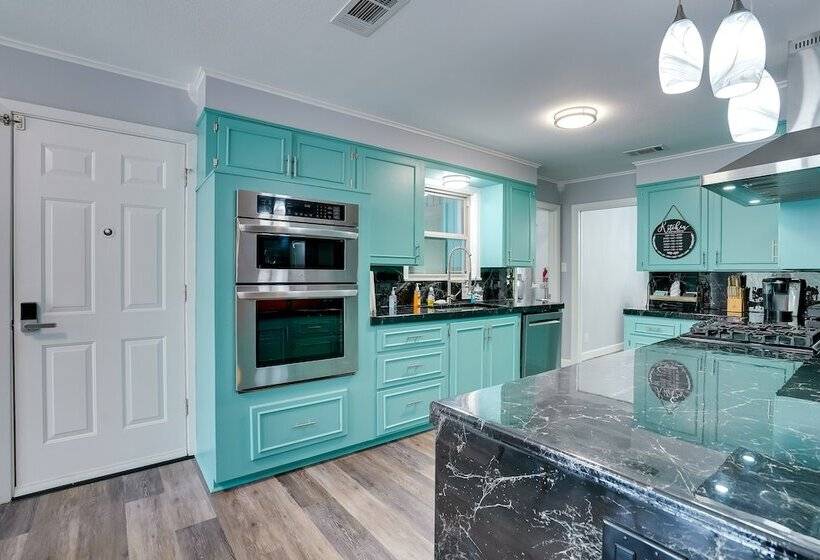 Lakefront Retreat In Jefferson W/ Screened Porch!