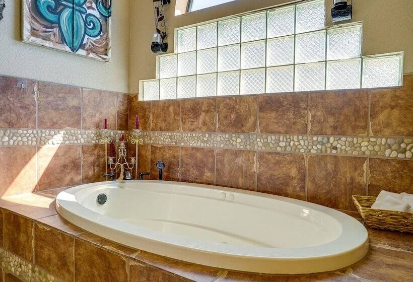 Las Cruces Home W/ Private Pool + Fire Pit!