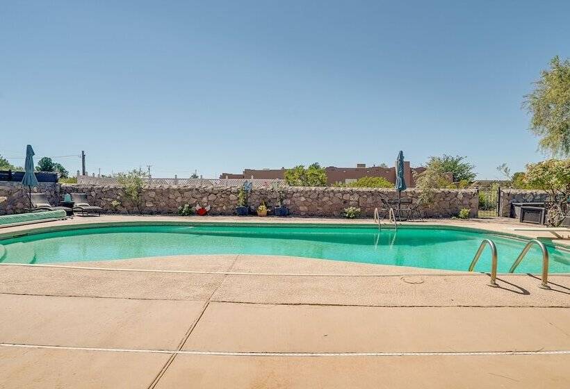 Las Cruces Home W/ Private Pool + Fire Pit!