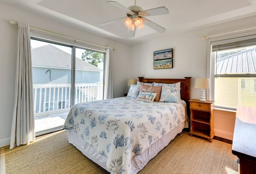 Lemoncello Cottage:  Walk To Blue Mountain Beach!