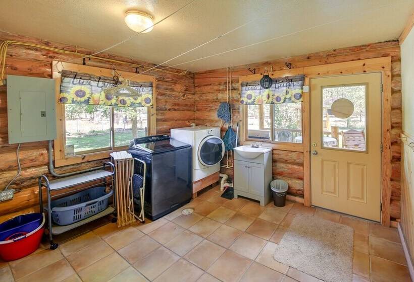 Libby Home W/ Mountain Views: Gazebo & Fire Pit!