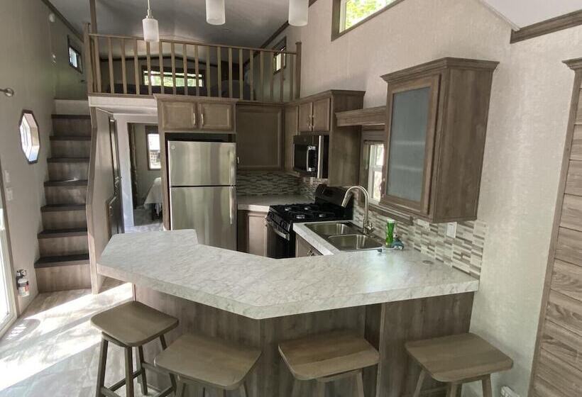 Lincolnwood Tiny House 08