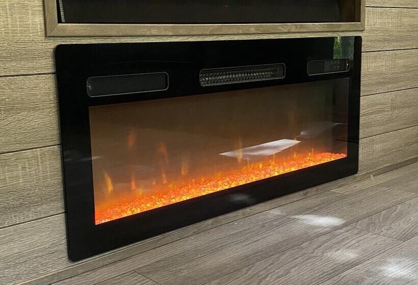 Lincolnwood Tiny House 12