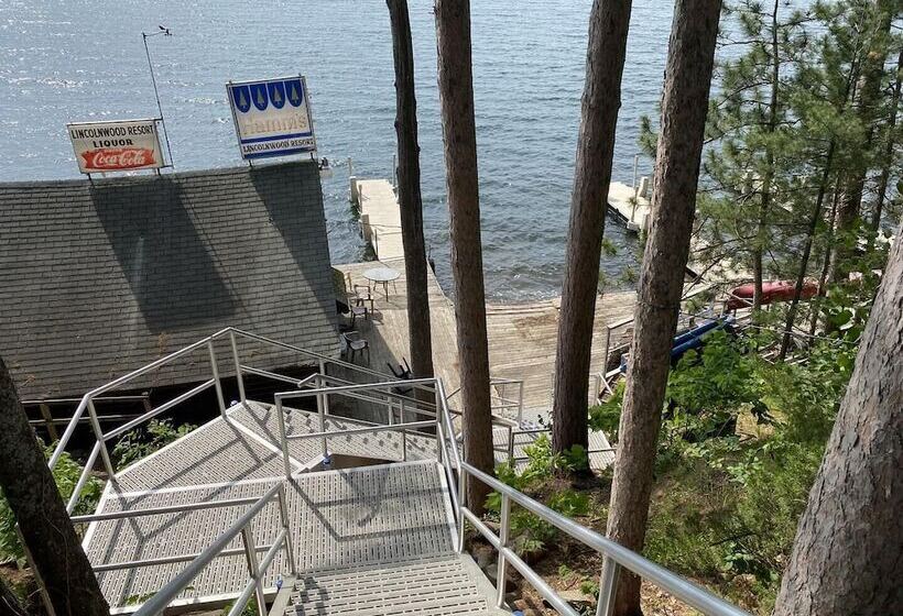 Lincolnwood Tiny House 12