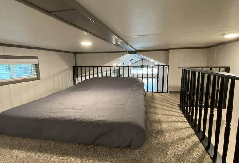 Lincolnwood Tiny House 13