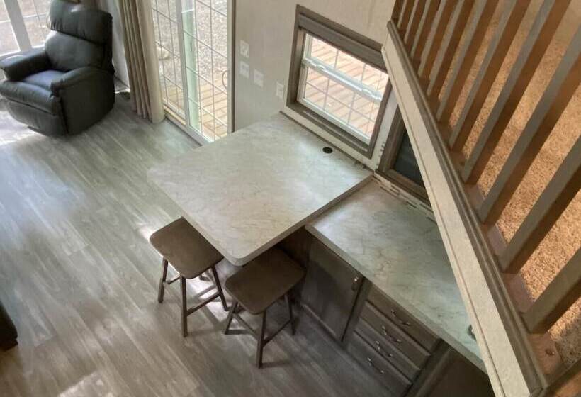 Lincolnwood Tiny House 14