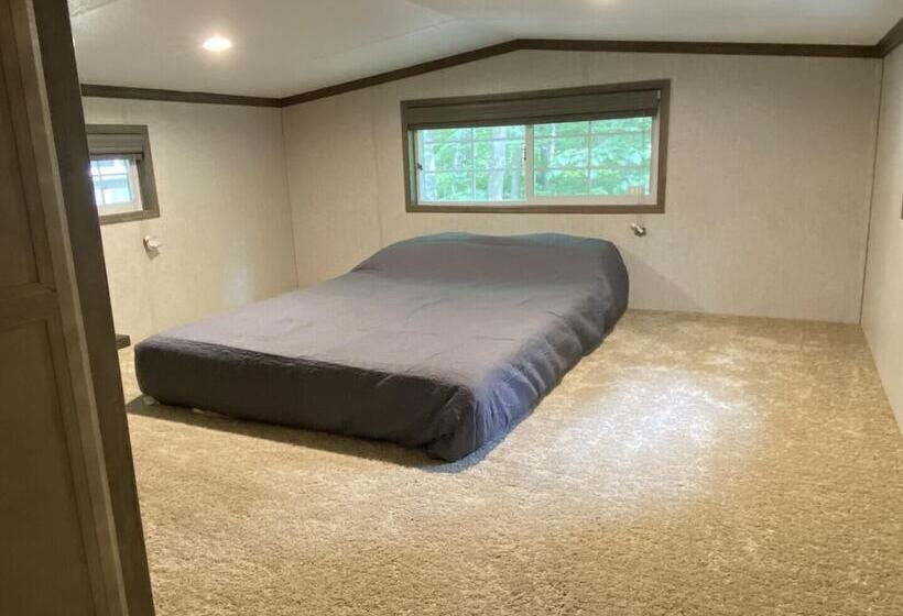 Lincolnwood Tiny House 14