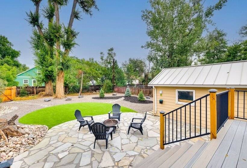 Loveland Retreat W/ Bicycles, Deck & Fire Pit!