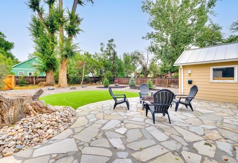 Loveland Retreat W/ Bicycles, Deck & Fire Pit!