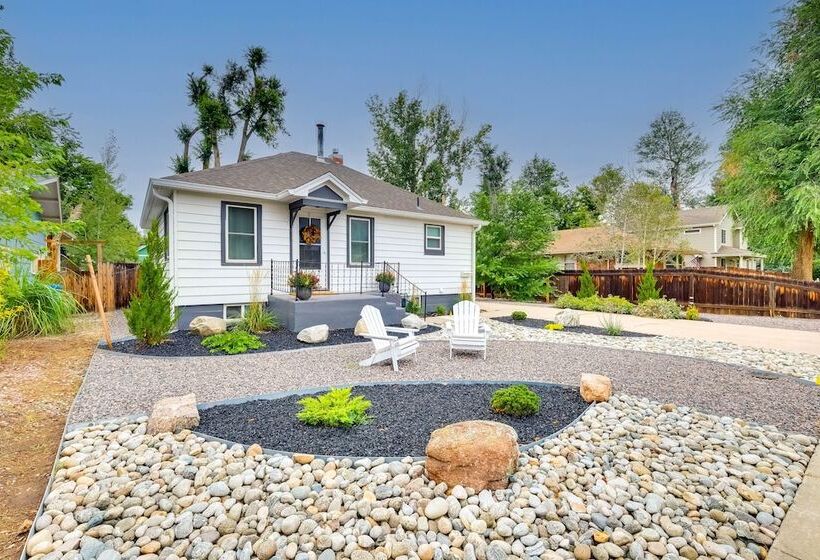 Loveland Retreat W/ Bicycles, Deck & Fire Pit!