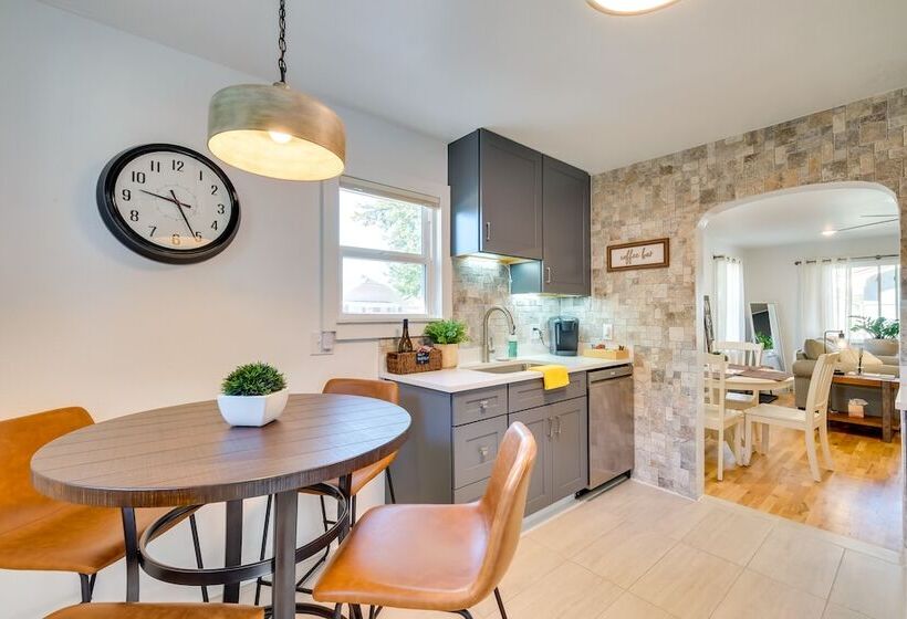 Loveland Retreat W/ Bicycles, Deck & Fire Pit!