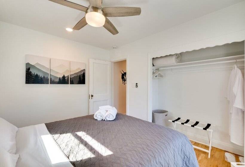 Loveland Retreat W/ Bicycles, Deck & Fire Pit!