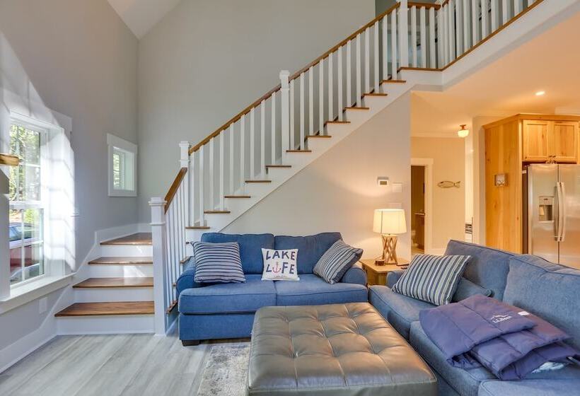 Lovely Kerr Lake House W/ Private Dock!