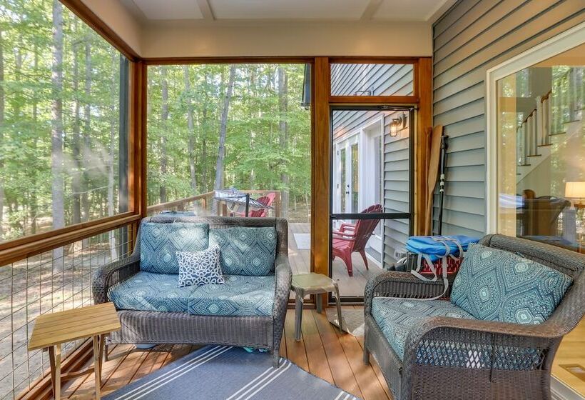 Lovely Kerr Lake House W/ Private Dock!