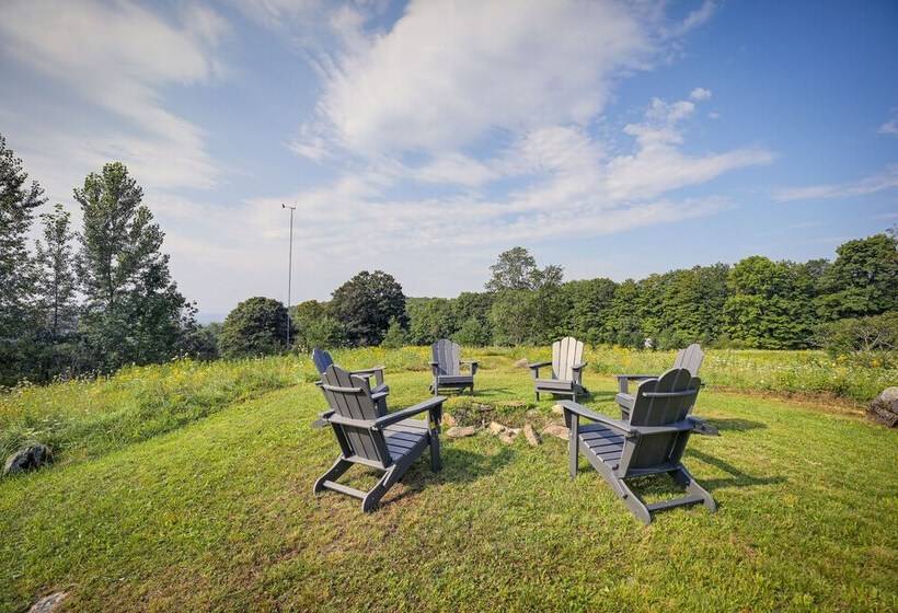 Luxe 14 Acre Vermont Countryside Lodge!