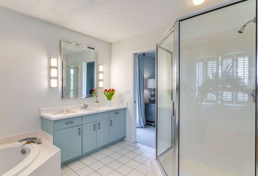 Luxe Gulf Breeze Home W/ Patios   4 Mi To Beaches!