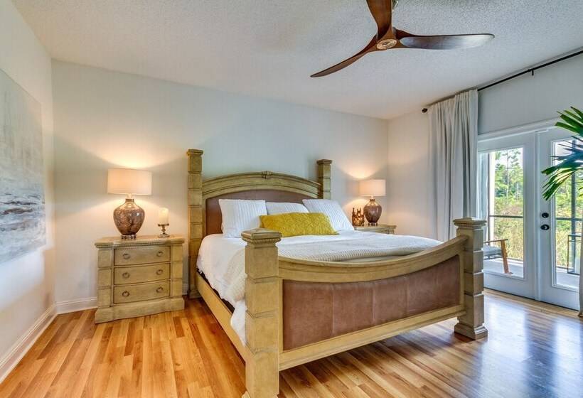 Luxe Gulf Breeze Home W/ Patios   4 Mi To Beaches!