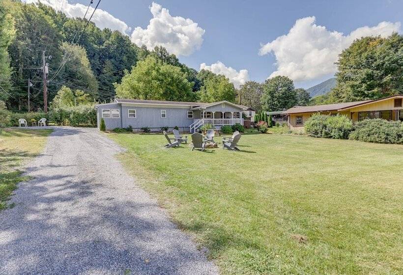 Maggie Valley Home ~ 5 Mi To Cataloochee Ski Area!