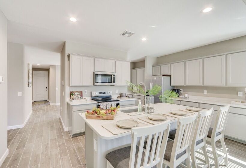 Maricopa Home W/ Yard   1 Mi To Harrahs Casino!