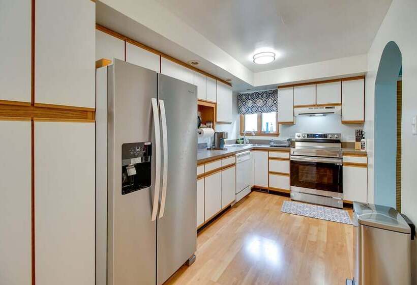 Maryland Vacation Rental: Walk To Beach