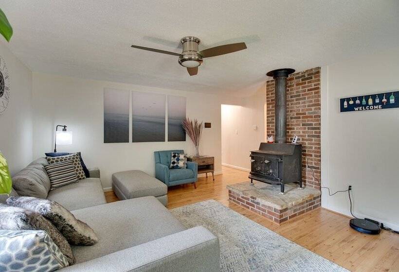 Maryland Vacation Rental: Walk To Beach